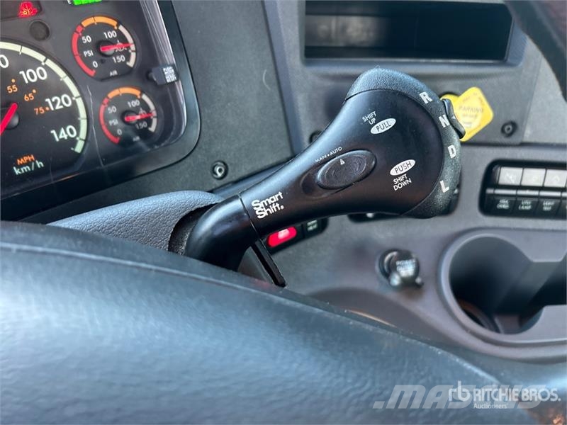 Freightliner Cascadia 125 Truck Tractor Units