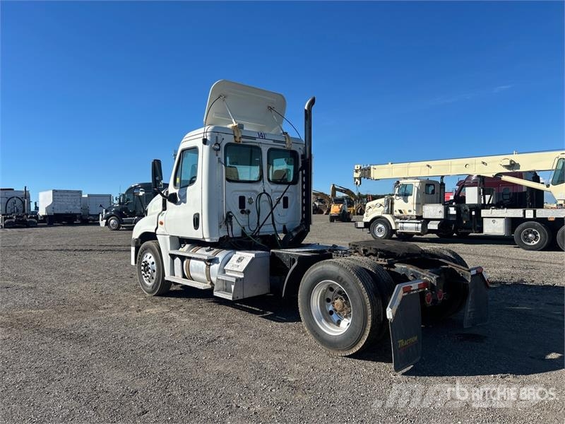 Freightliner Cascadia 125 Vetopöytäautot