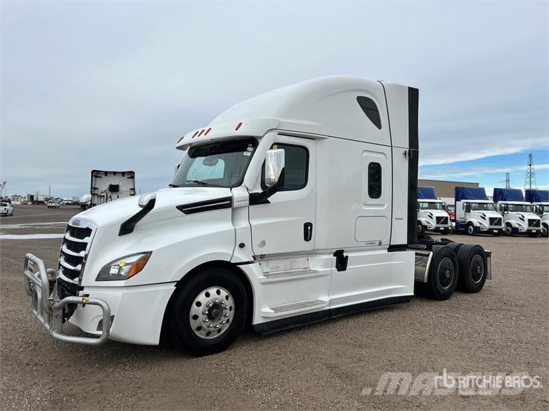 Freightliner Cascadia 126 وحدات الجر