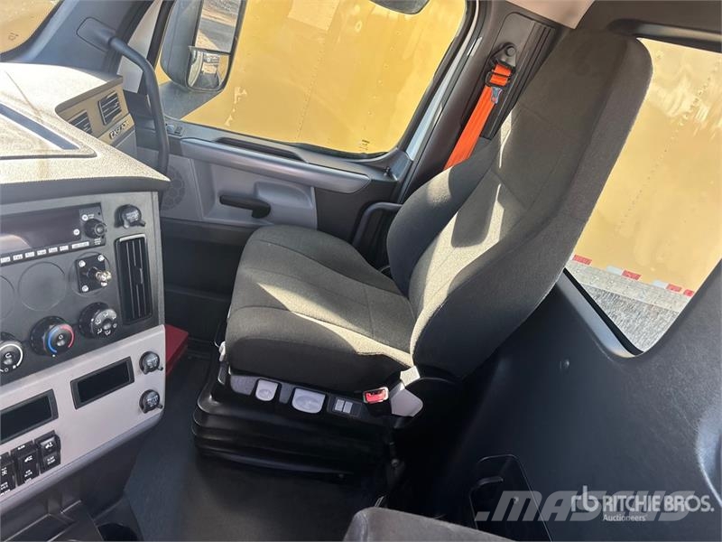 Freightliner Cascadia 126 Cabezas tractoras