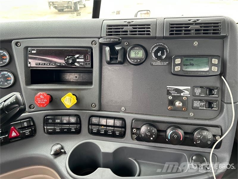 Freightliner Cascadia 125 Седельные тягачи