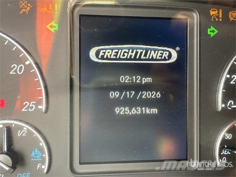 Freightliner Cascadia 126 T/A Sleeper Truck Tractor Dragbilar