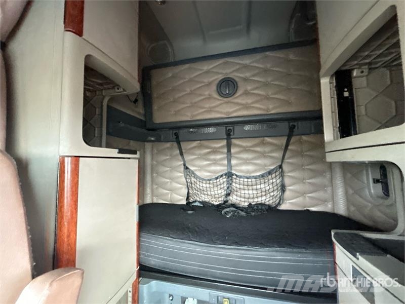 Freightliner Cascadia 125 Vetopöytäautot