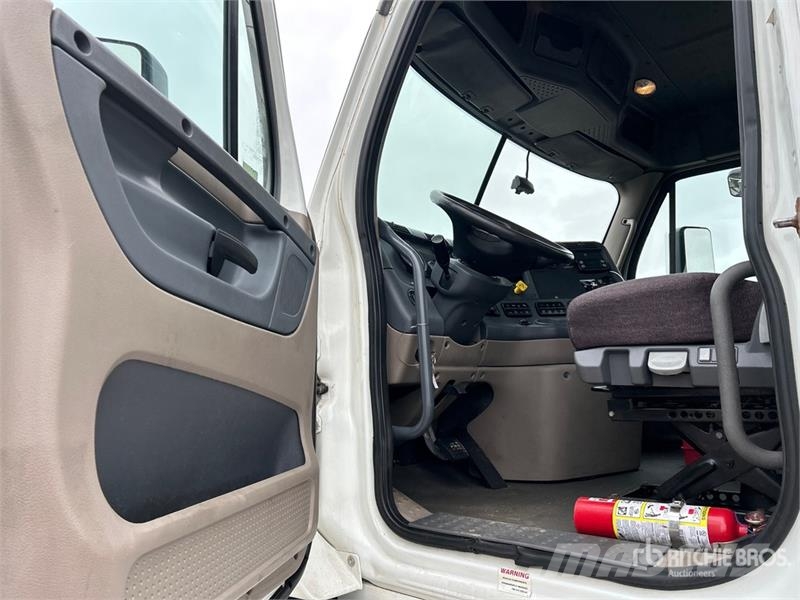 Freightliner Cascadia 125 Седельные тягачи