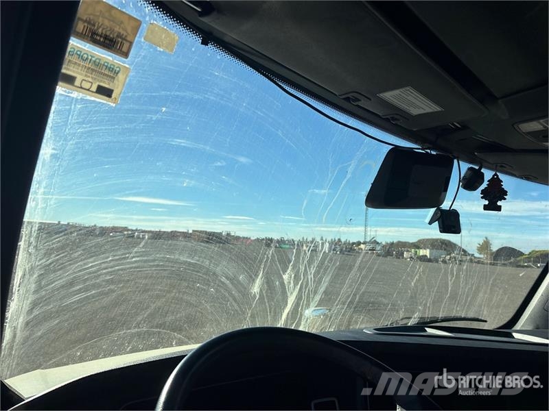 Freightliner Cascadia 126 وحدات الجر