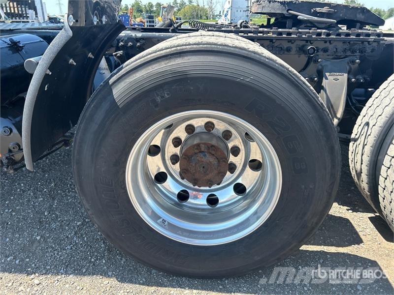 Freightliner Cascadia 126 Prime Movers