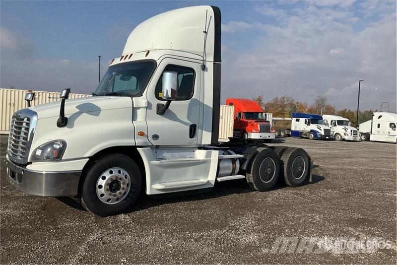 Freightliner Cascadia 125 Седельные тягачи