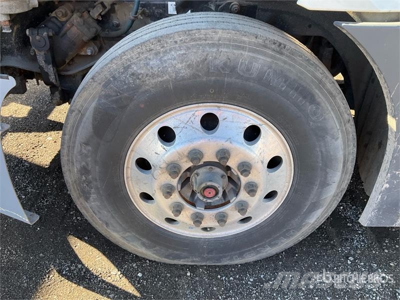 Freightliner Cascadia 126 Tracteur routier