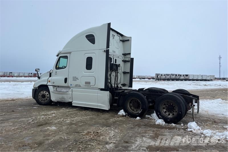 Freightliner Cascadia 125 Тягачі