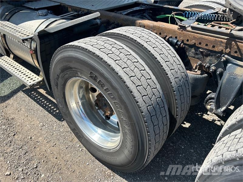 Freightliner Cascadia 126 Tractor Units