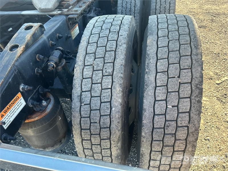 Freightliner Cascadia 126 Trekkers