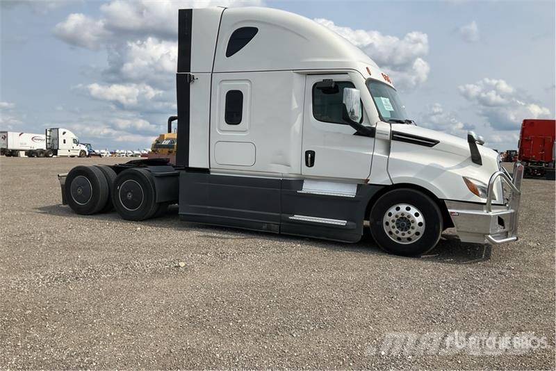 Freightliner Cascadia 126 Prime Movers