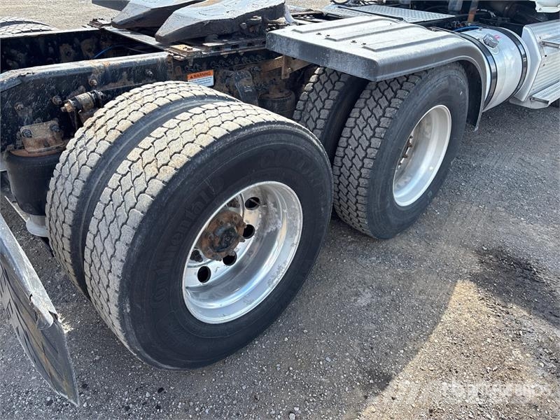 Freightliner Cascadia 126 Vilcēji