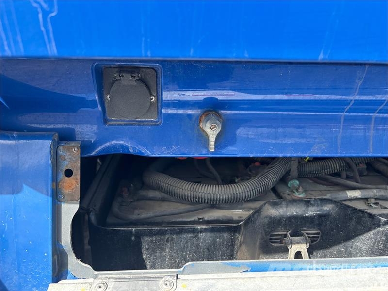 Freightliner Cascadia 125 6x4 Evolution T/A Sleeper Truck Tract Motrici e Trattori Stradali