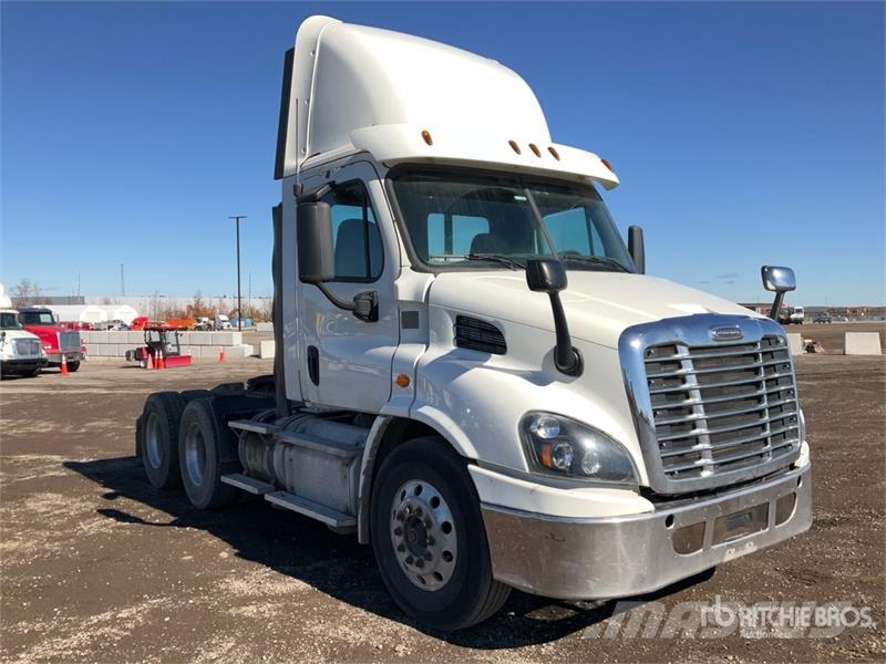 Freightliner Cascadia 113 Tracteur routier