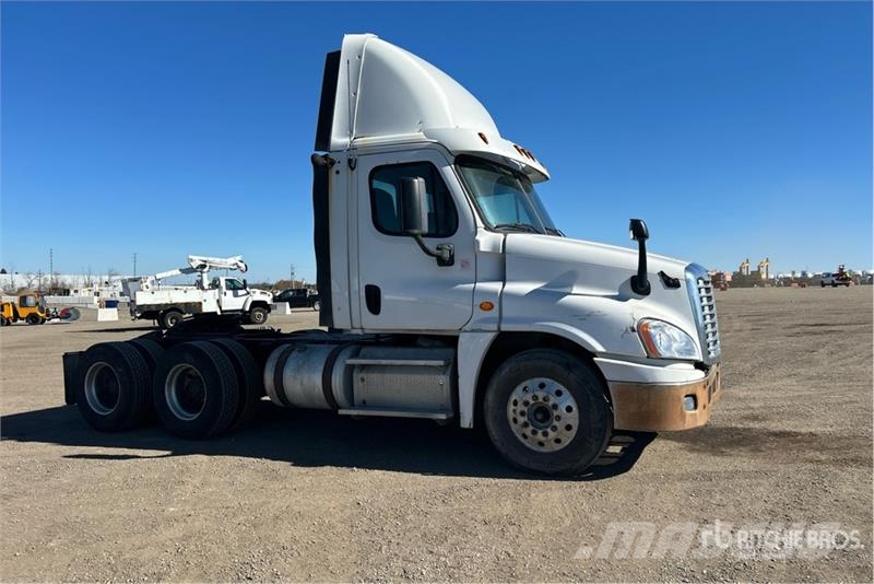 Freightliner Cascadia 125 Тягачі