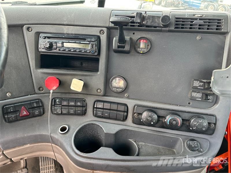Freightliner Cascadia 125 Tractor Units