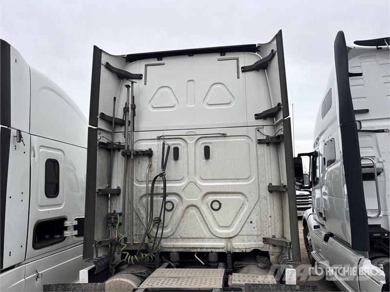 Freightliner Cascadia 126 Prime Movers