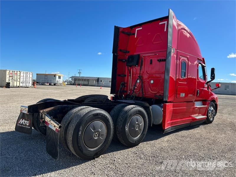 Freightliner Cascadia 126 وحدات الجر