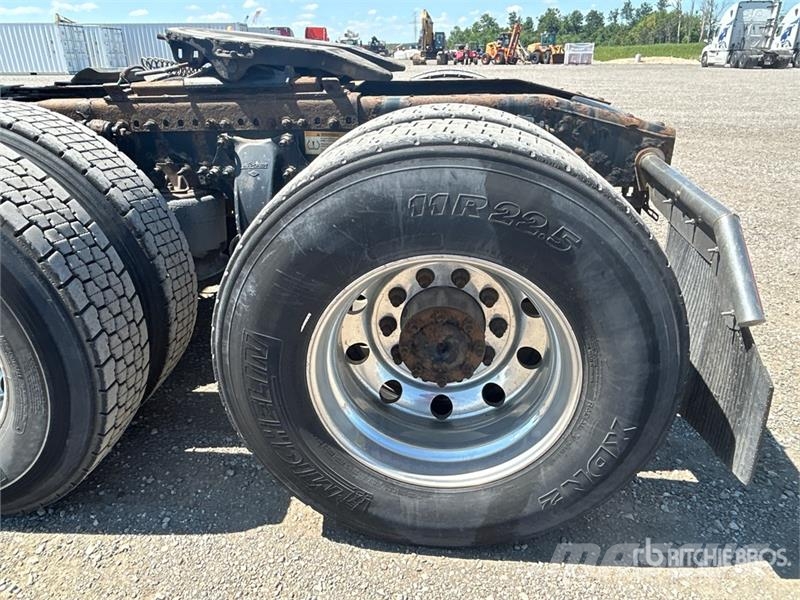 Freightliner Cascadia 126 Tractor Units