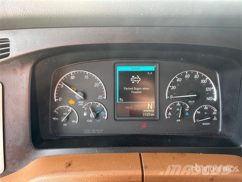 Freightliner Cascadia 126 Prime Movers