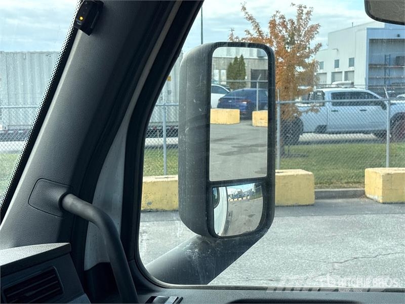 Freightliner Cascadia 126 曳引機組件