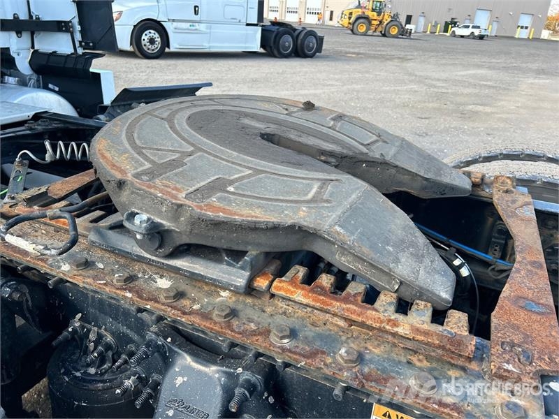 Freightliner Cascadia 126 وحدات الجر