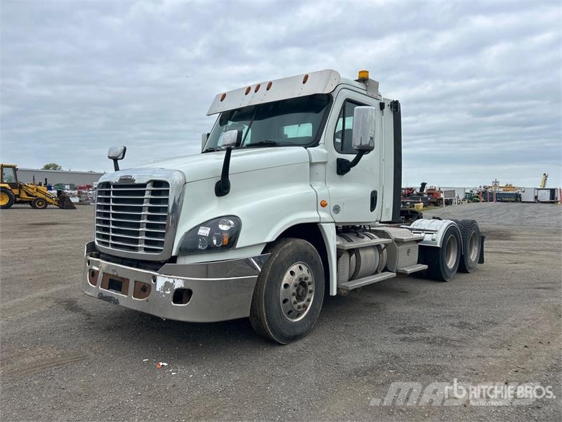 Freightliner Cascadia 125 Тягачі