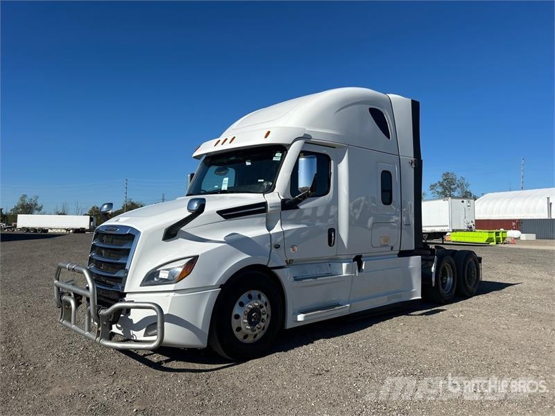 Freightliner Cascadia 126 Trekkers