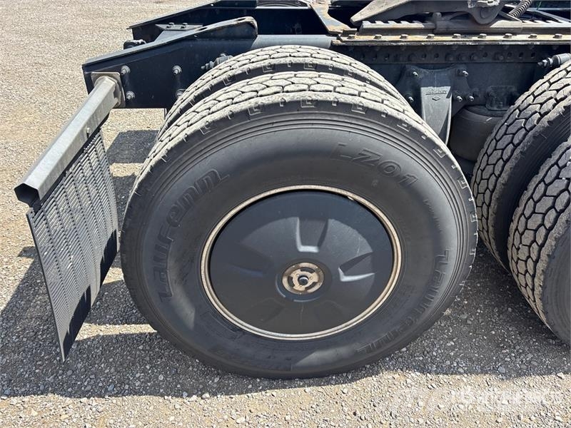 Freightliner Cascadia 126 Tractores (camiões)