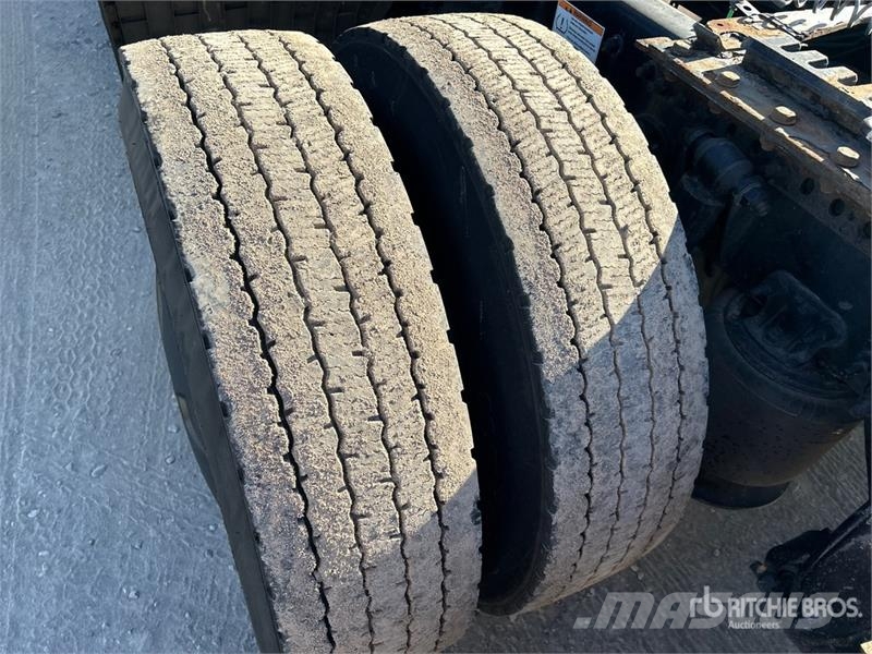 Freightliner Cascadia 126 وحدات الجر