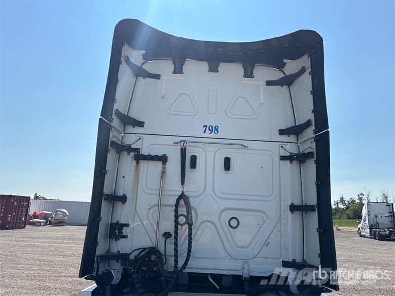 Freightliner Cascadia 126 Naudoti vilkikai