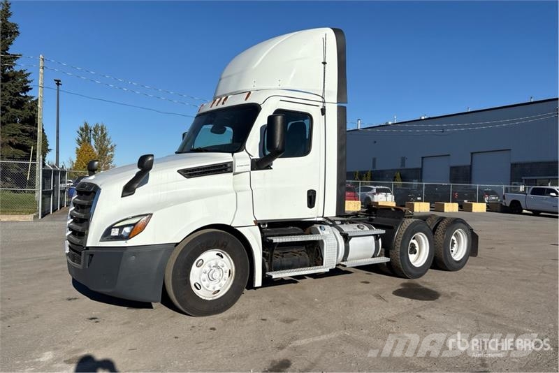 Freightliner Cascadia 126 Vetopöytäautot