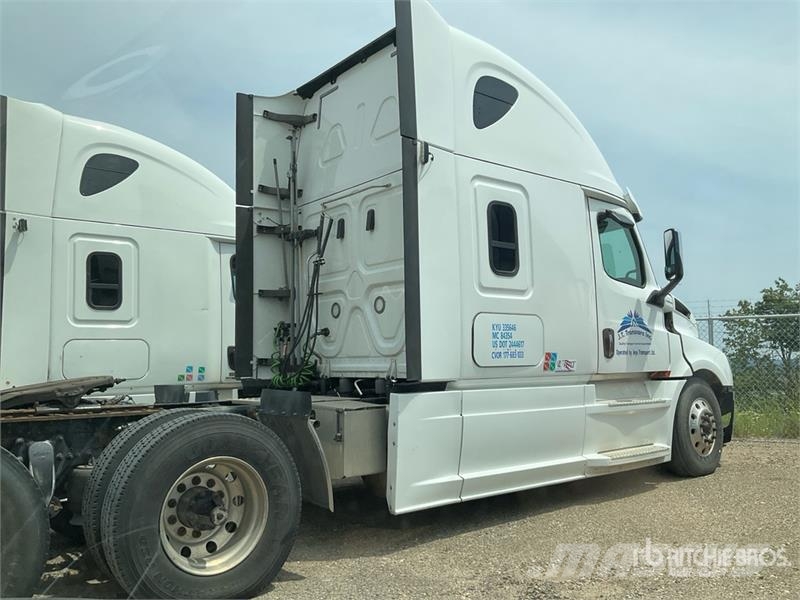 Freightliner Cascadia 126 Prime Movers