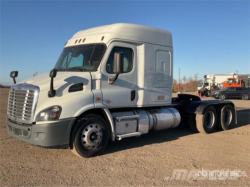 Freightliner Cascadia 113 Sattelzugmaschinen