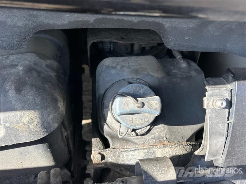 Freightliner Cascadia 125 6x4 T/A Sleeper Truck Tractor Седельные тягачи