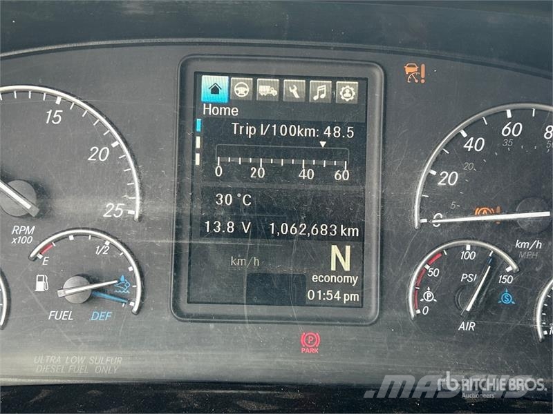 Freightliner Cascadia 126 6x4 T/A Sleeper Truck Tractor Motrici e Trattori Stradali