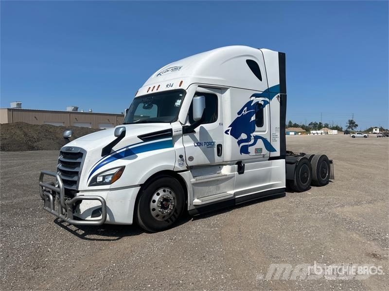 Freightliner Cascadia 126 Naudoti vilkikai