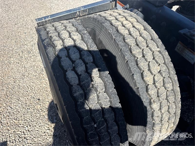 Freightliner Cascadia 126 Trekkers
