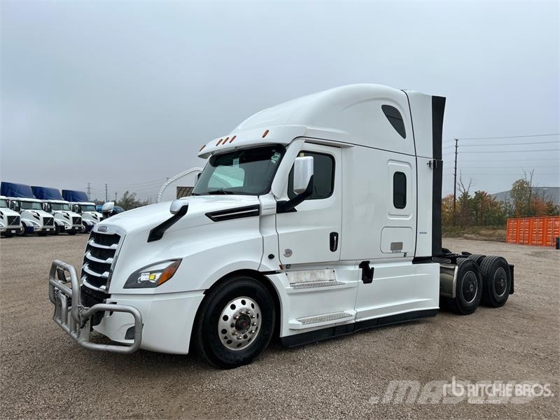 Freightliner Cascadia 126 وحدات الجر
