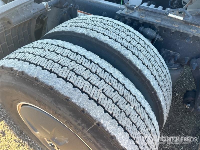 Freightliner Cascadia 126 وحدات الجر