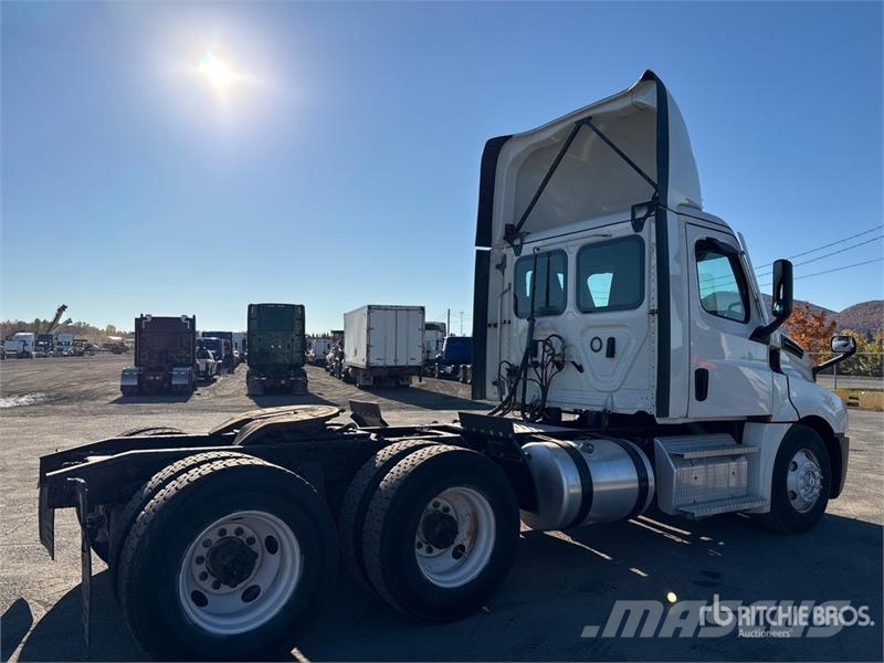 Freightliner Cascadia 126 Sattelzugmaschinen