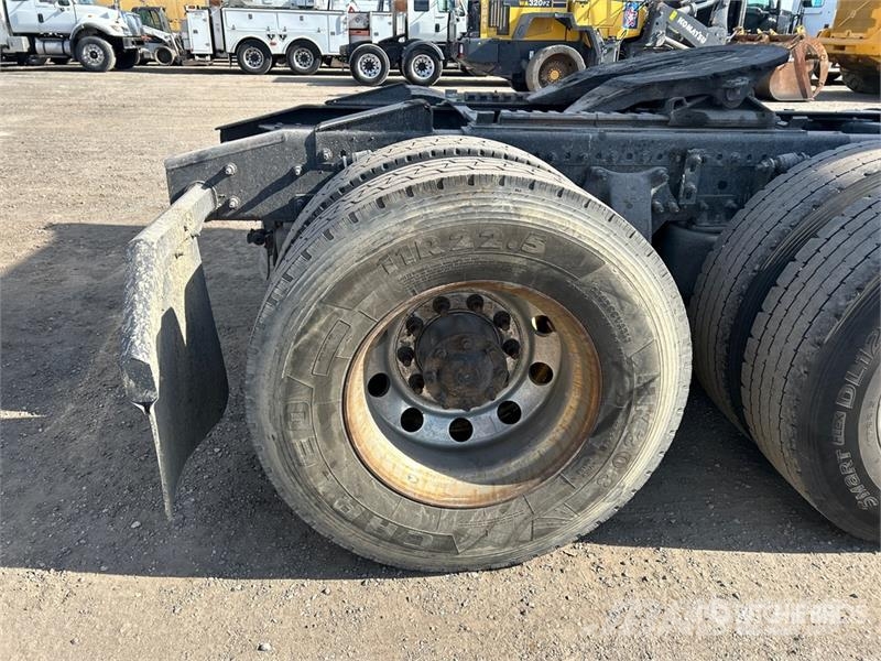 Freightliner Cascadia 125 وحدات الجر