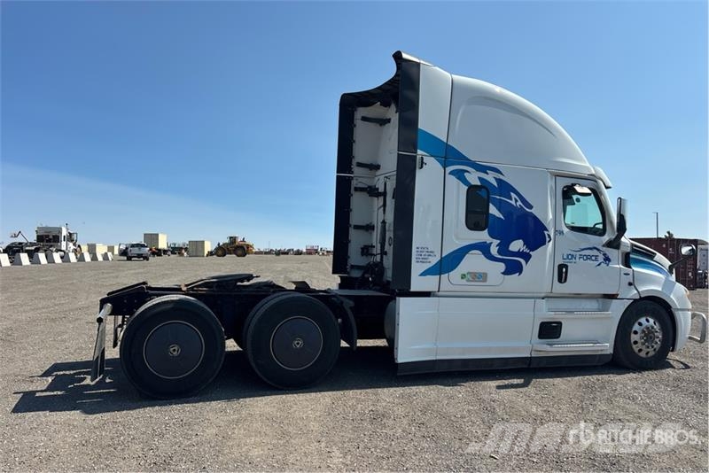 Freightliner Cascadia 126 Naudoti vilkikai
