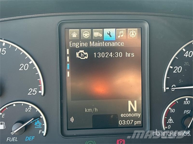 Freightliner Cascadia 126 Trekkers