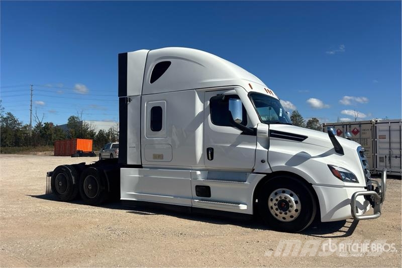 Freightliner Cascadia 126 Trekkers