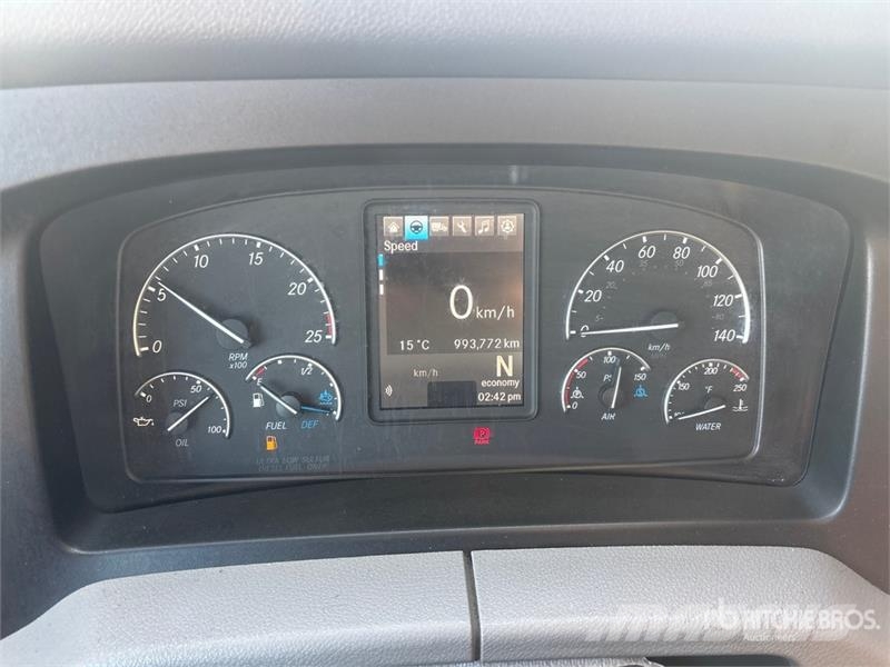 Freightliner Cascadia 126 Vetopöytäautot