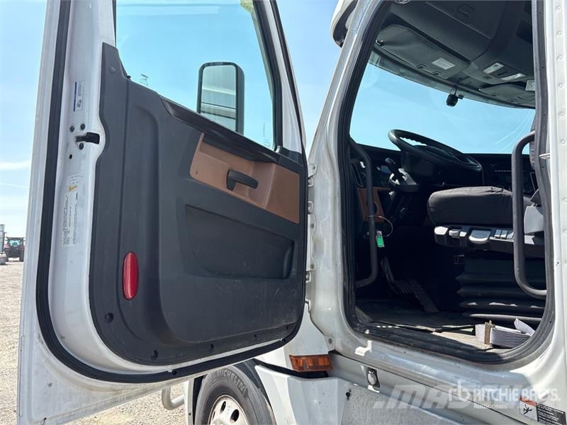 Freightliner Cascadia 126 Tractores (camiões)