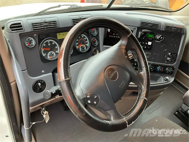 Freightliner Cascadia 113 Sattelzugmaschinen