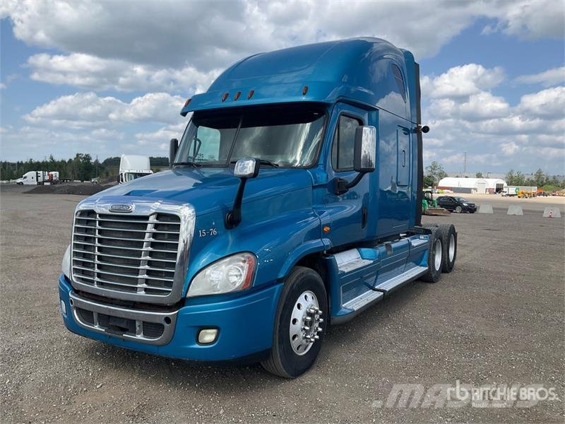 Freightliner Cascadia 125 Vetopöytäautot